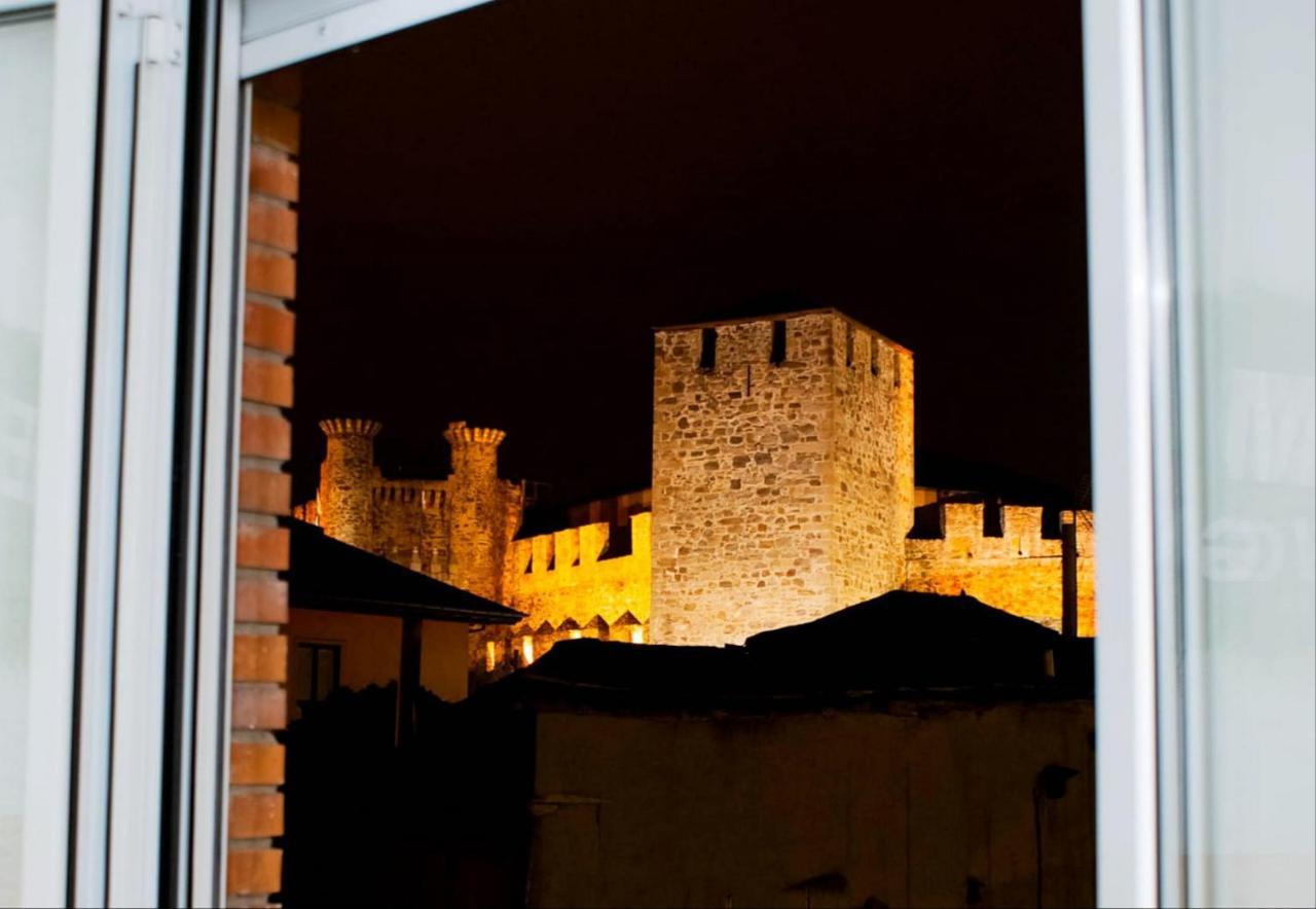 Xoxo - Castillo Ponferrada Luaran gambar